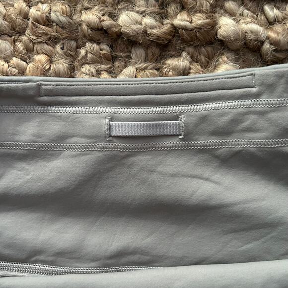 Lululemon Speed Up High-Rise Lined Short 2.5” Riverstone Size 4 NWOT - Picture 9 of 9